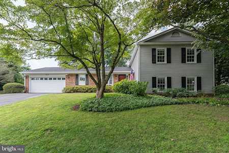 9615 Lincolnwood Dr Burke, VA 22015