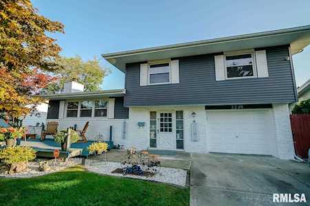 2200 W Cashman Ct Peoria, IL 61604