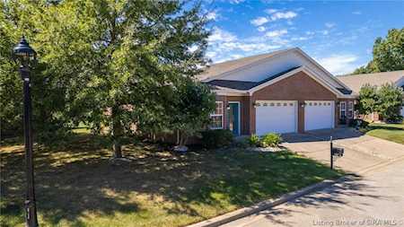 1831 Paddle Wheel Dr Jeffersonville, IN 47130