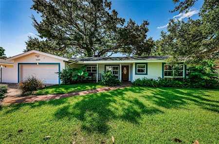 8326 40th PLACE N St. Petersburg, FL 33709