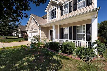 16233 Raptor Ct Charlotte, NC 28278