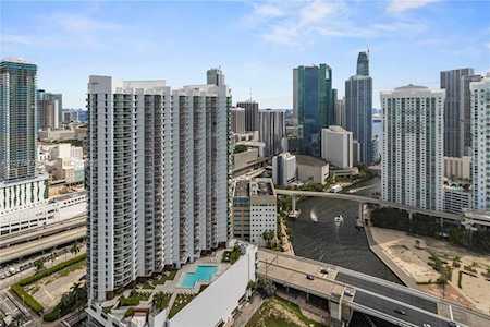 92 SW 3rd St #4012 Miami, FL 33130