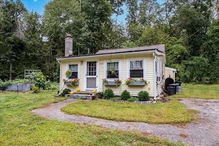 142 Hemlock Shore Road Lakeville, MA 02347