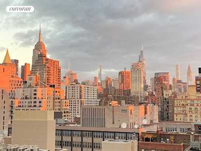 242 E 19th St #14D New York, NY 10003