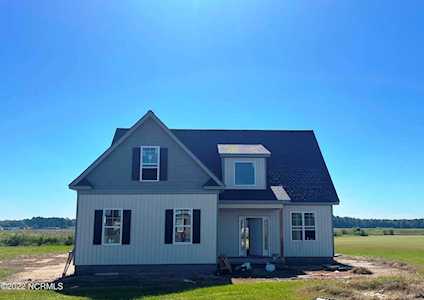 6041 J D Sutton Drive Grifton, NC 28530