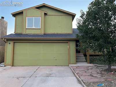 6368 Chantilly Place Colorado Springs, CO 80922
