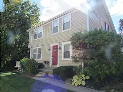 36 Robinwood Court Englewood, OH 45322