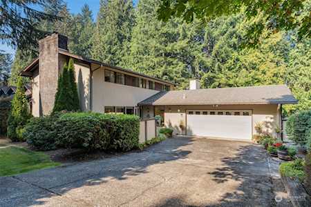1550 Sycamore Dr SE Issaquah, WA 98027