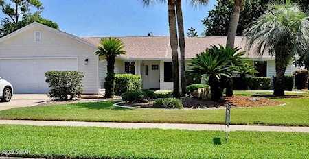 831 Wildwood Circle Port Orange, FL 32127