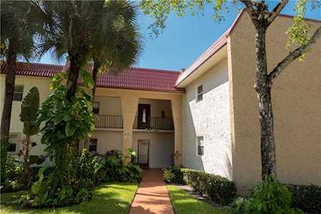 154 Lake Evelyn Drive #154 West Palm Beach, FL 33411