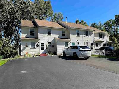 60 Red Maple Rd Saugerties, NY 12477