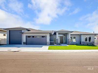 4619 E Goldstone Dr. Meridian, ID 83642