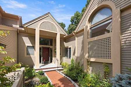 7 Wainwright Rd #72 Winchester, MA 01890