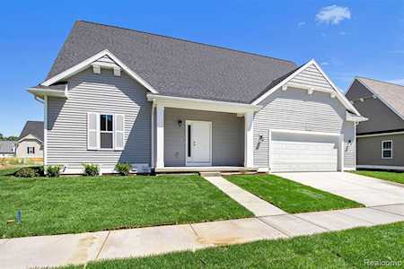 1721 Carlisle St Howell, MI 48855