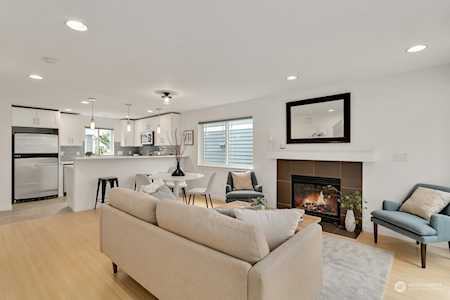 928 NW 52nd St #B Seattle, WA 98107