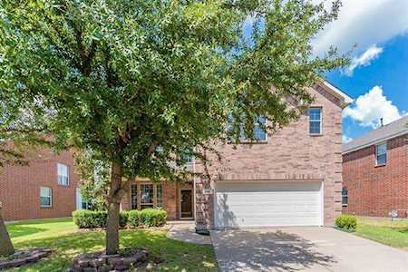 3148 Guadaloupe Grand Prairie, TX 75054
