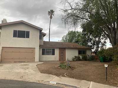 9743 Esparta Ct Santee, CA 92071