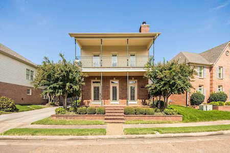 1800 N Yancey Cir Collierville, TN 38017