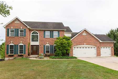 1733 Discovery Dr Wentzville, MO 63385
