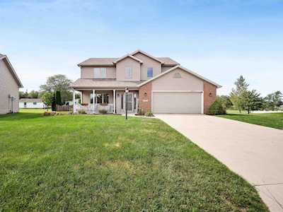 1327 Bluff Pointe Way Fort Wayne, IN 46845