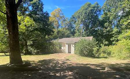1620 Cc Rd Kingston Springs, TN 37082