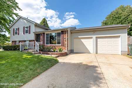 9001 Admont Ct Jeffersontown, KY 40220