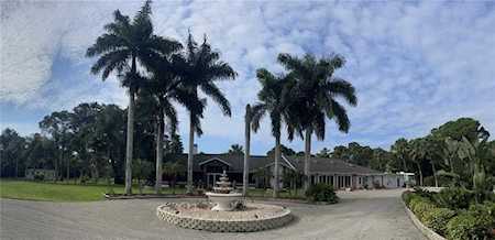 925 Stoner Rd Englewood, FL 34223