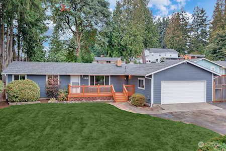 6512 SE 5th Place Renton, WA 98059