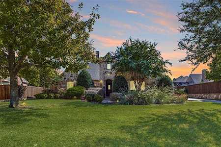 1605 Stoneoak Drive Mckinney, TX 75072