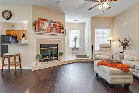 4514 Forestgate Circle Arlington, TX 76017