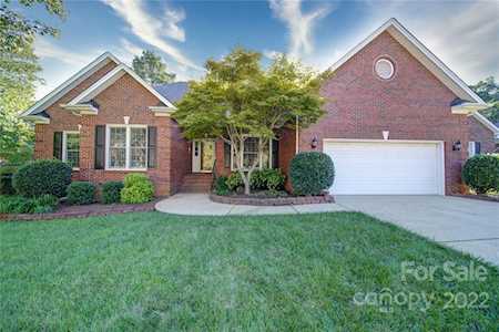 1415 Porch Swing Ln Matthews, NC 28104