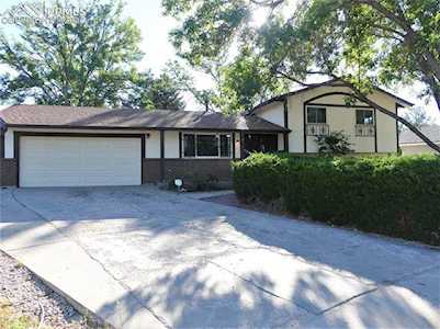 5394 Flying S Lane Colorado Springs, CO 80915