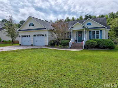 545 Hunter Lane Zebulon, NC 27597