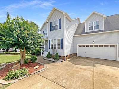 104 S Ledford Drive Clayton, NC 27520