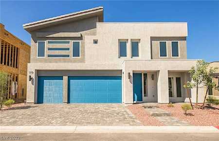 8475 Iron Heart Ln Las Vegas, NV 89113