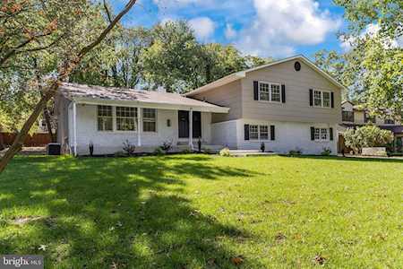 1028 Cardinal Ln Cherry Hill, NJ 08003