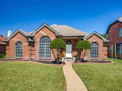 8317 Trail Lake Drive Rowlett, TX 75088