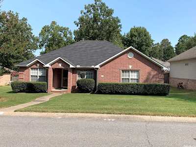 93 Rolling Oaks Dr. Maumelle, AR 72113