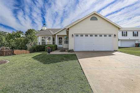 228 Destiny Ct Wentzville, MO 63385