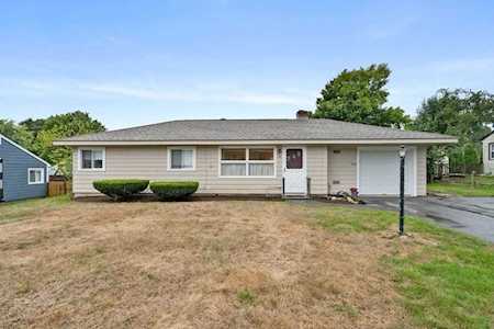 10 Brookfield Terrace Framingham, MA 01701