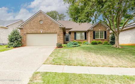 8611 Raintree Dr Louisville, KY 40220