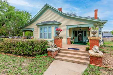 208 Merchant Street Abilene, TX 79603