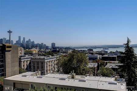 213 W Kinnear Place Seattle, WA 98119