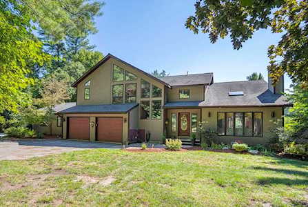 16 Suzanne Drive Ext. Freetown, MA 02702