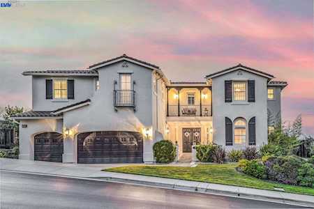 3155 Ashbourne Cir San Ramon, CA 94583