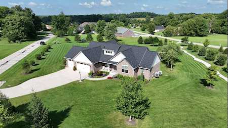 8300 Black Oak Dr Martinsville, IN 46151