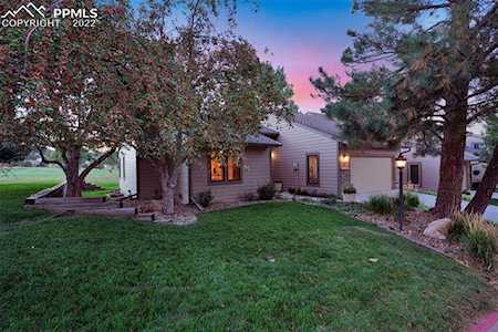 22 Woodbridge Drive Colorado Springs, CO 80906