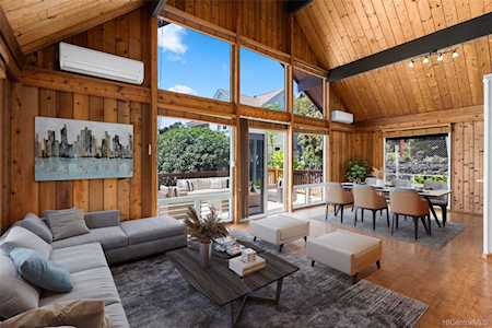 2771 Pacific Hts Road Honolulu, HI 96813