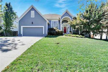 15214 S Reeds Rd Overland Park, KS 66223