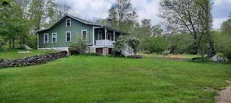 57 Foster Center Rd Foster, RI 02825